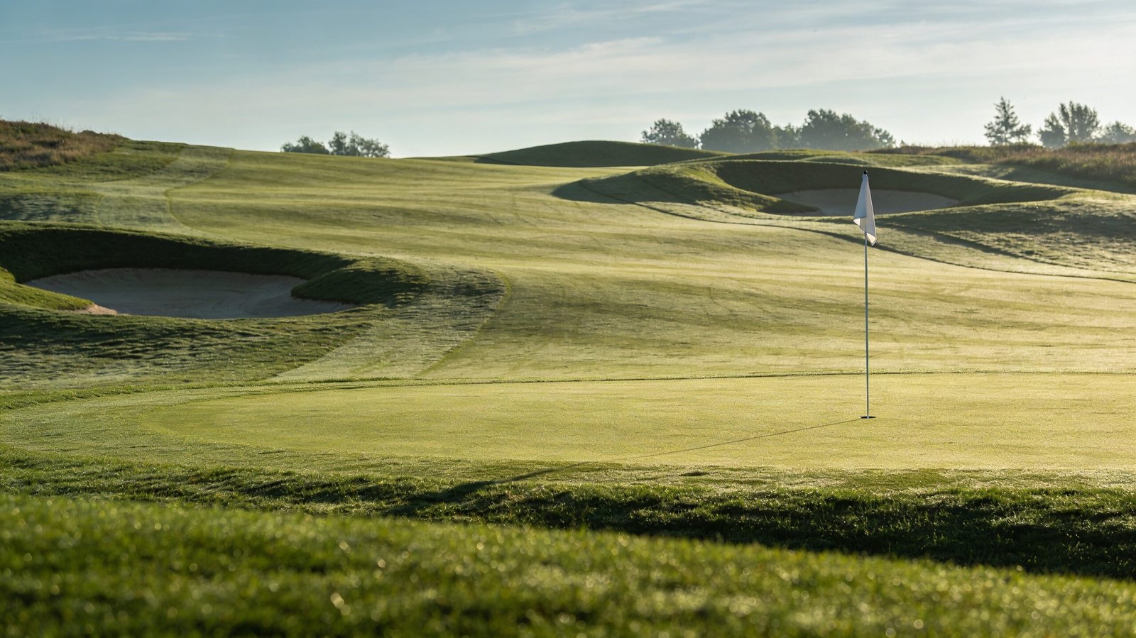 How to Read a Green: A Step-by-Step Guide